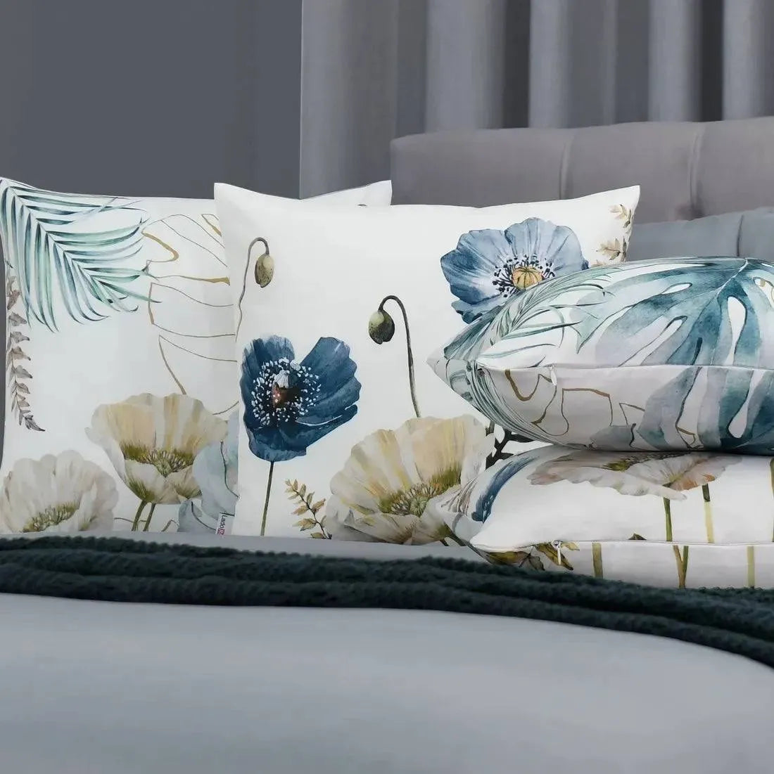 Kit 4 Capas de Almofada Decorativas Cassandra Floral 45x45 Charme da Casa